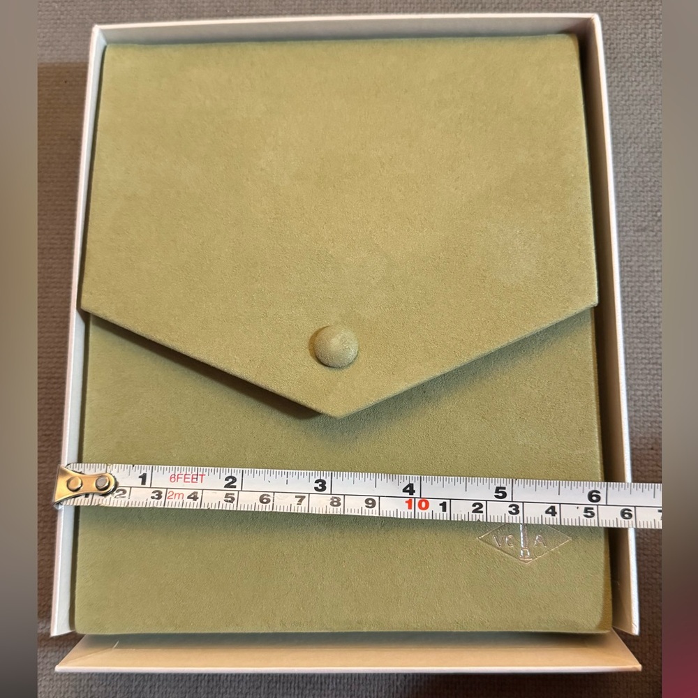 Authentic Van Cleef & Arpels Necklace Pouch with a white cardboard box